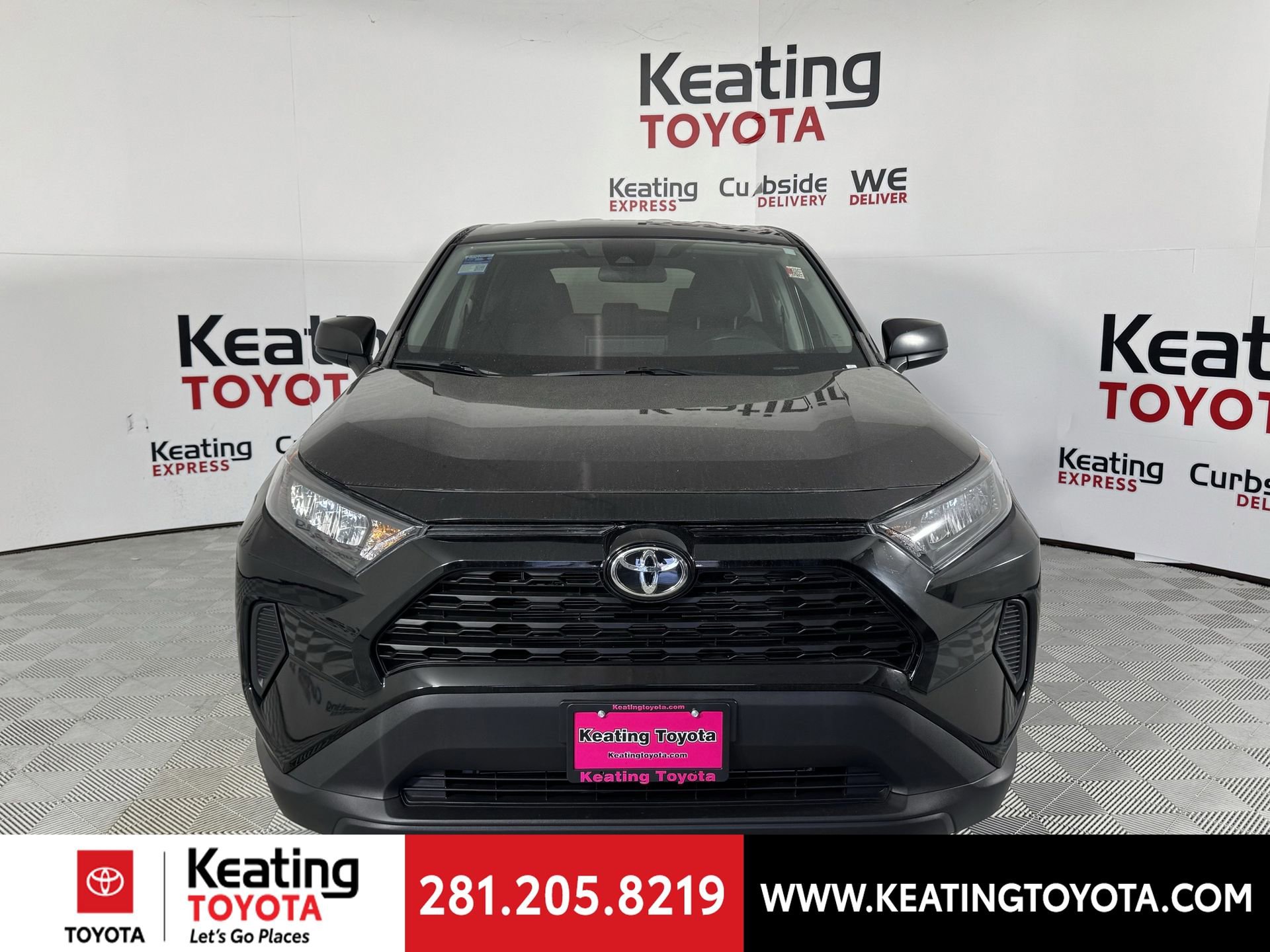Used 2022 Toyota RAV4 LE image 9