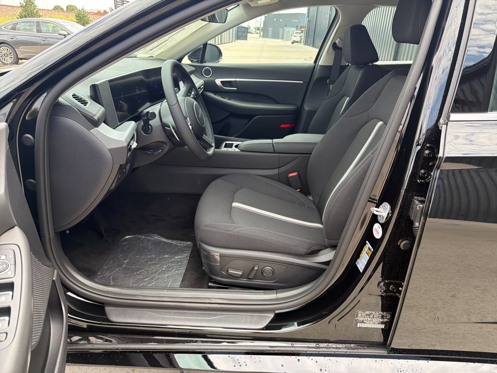 New 2026 Hyundai Sonata SEL FWD image 12