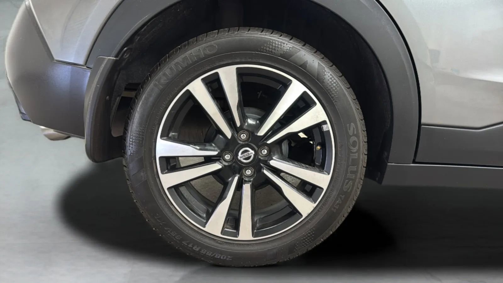 Used 2020 Nissan Kicks SV w/ Exterior Package FWD image 33