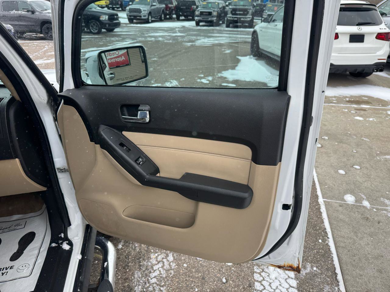 Used 2007 HUMMER H3 Adventure image 15