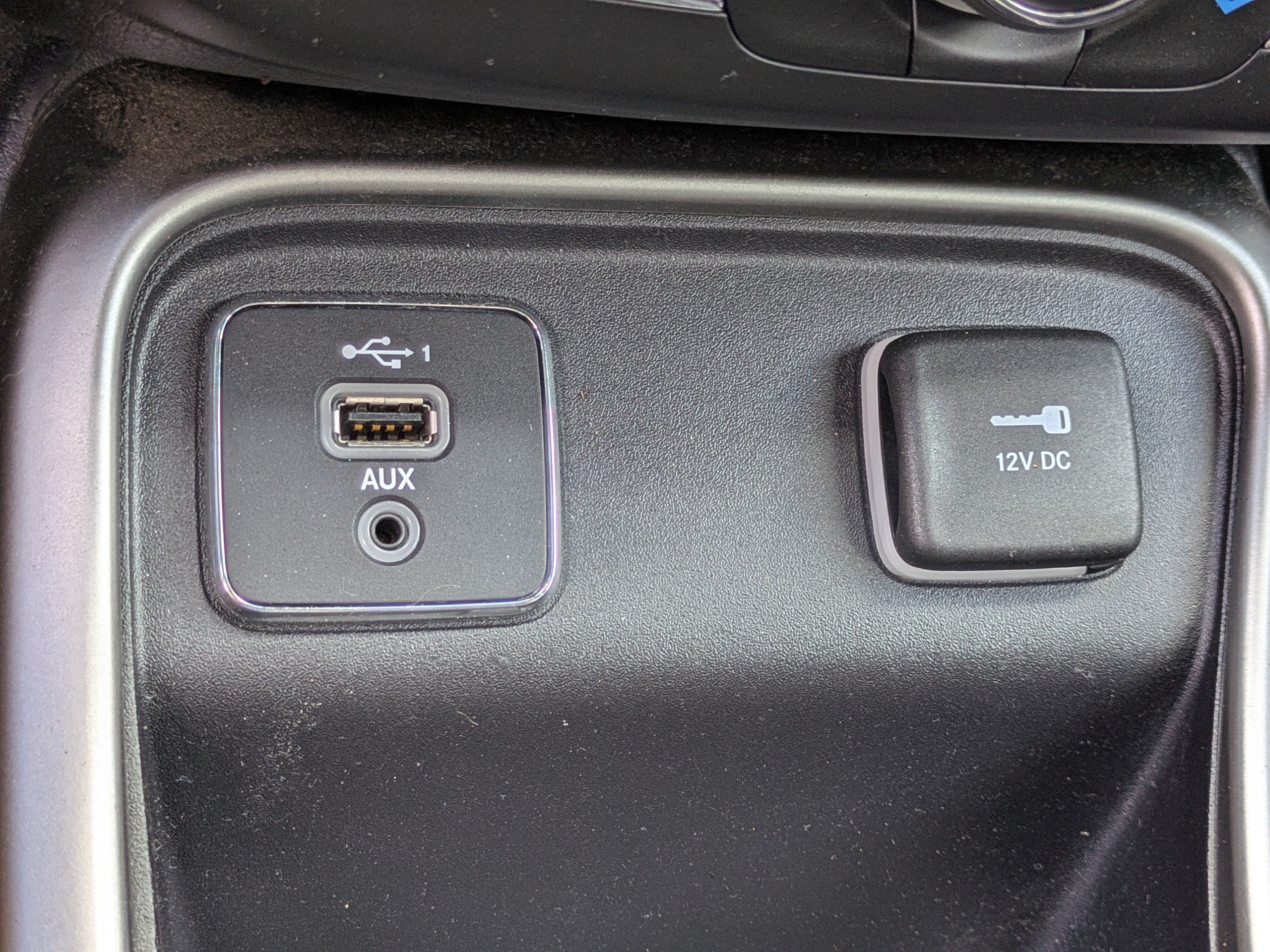 Used 2021 Jeep Compass Latitude FWD image 30