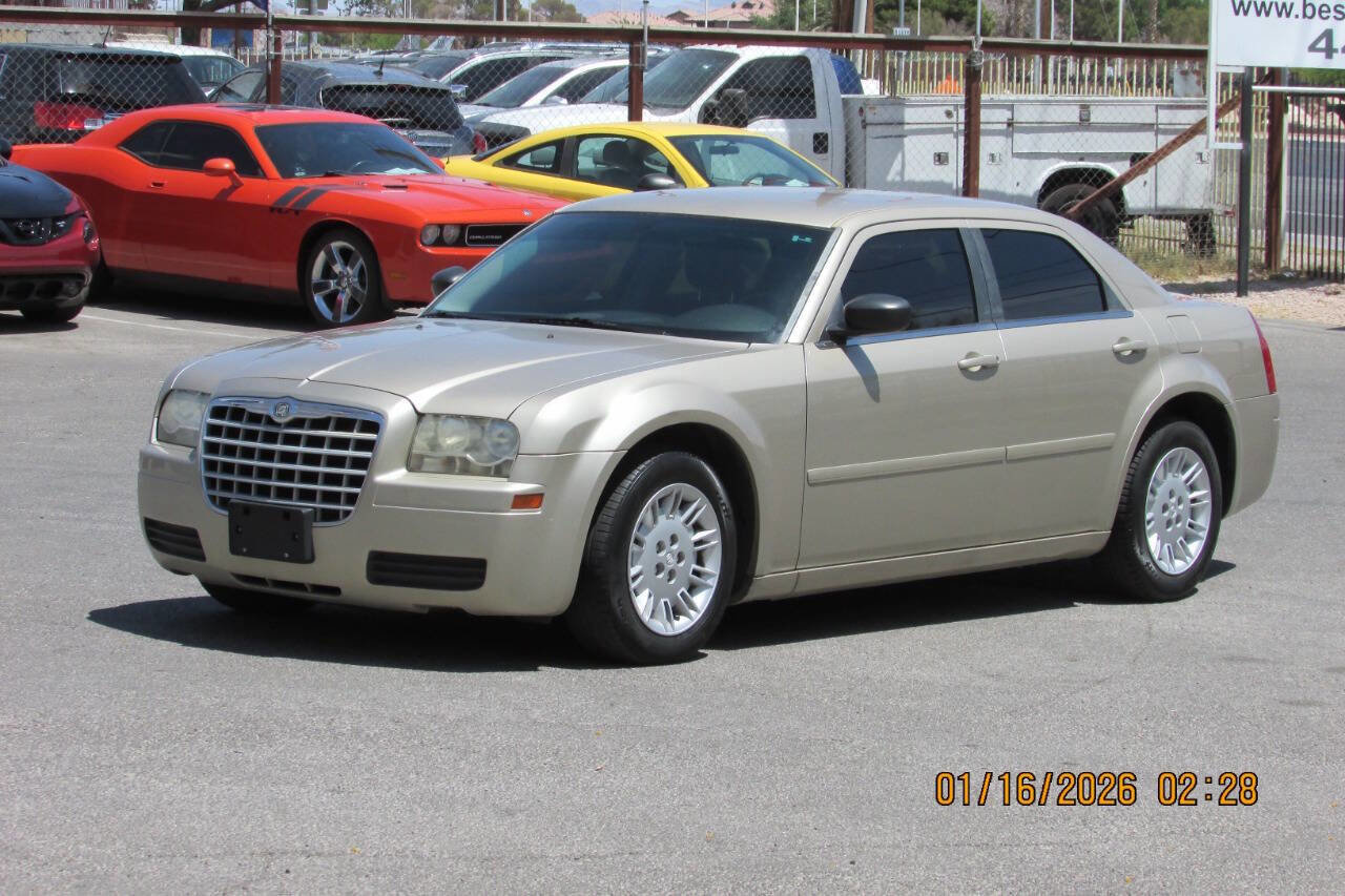 Used 2006 Chrysler 300 w/ Sound Group image 2
