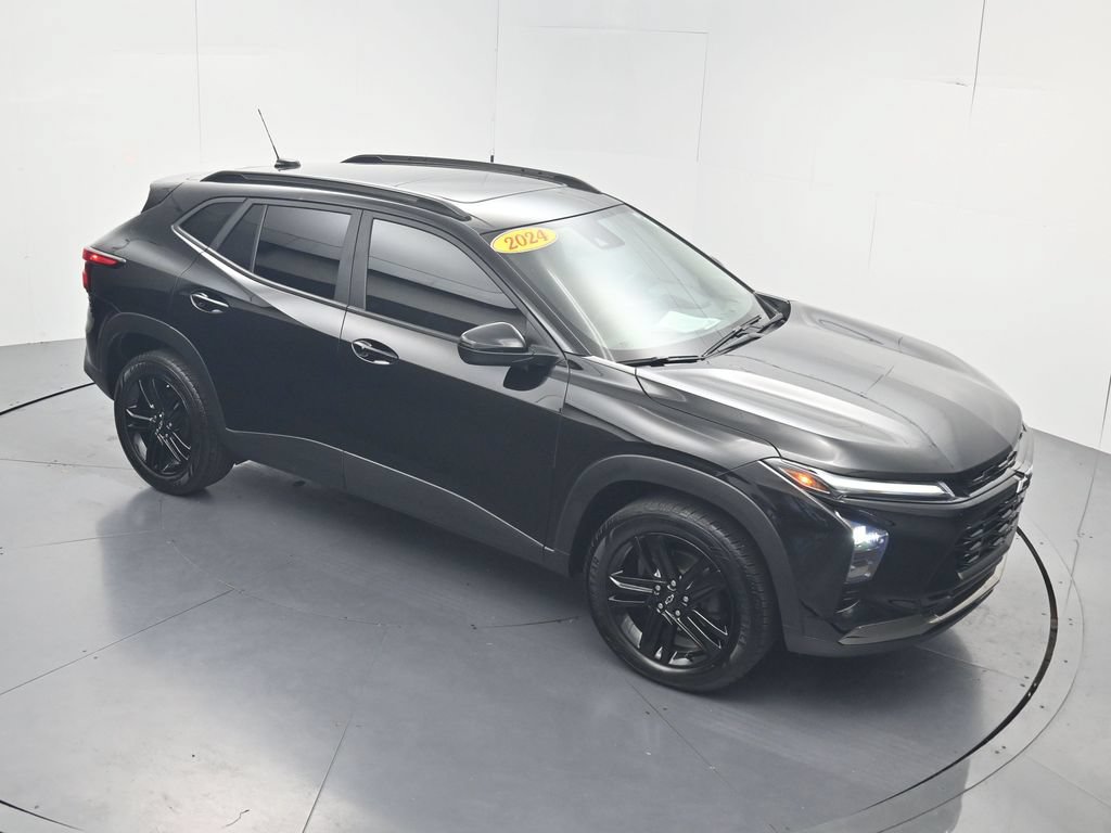 Used 2024 Chevrolet Trax ACTIV w/ Sunroof Package FWD image 49