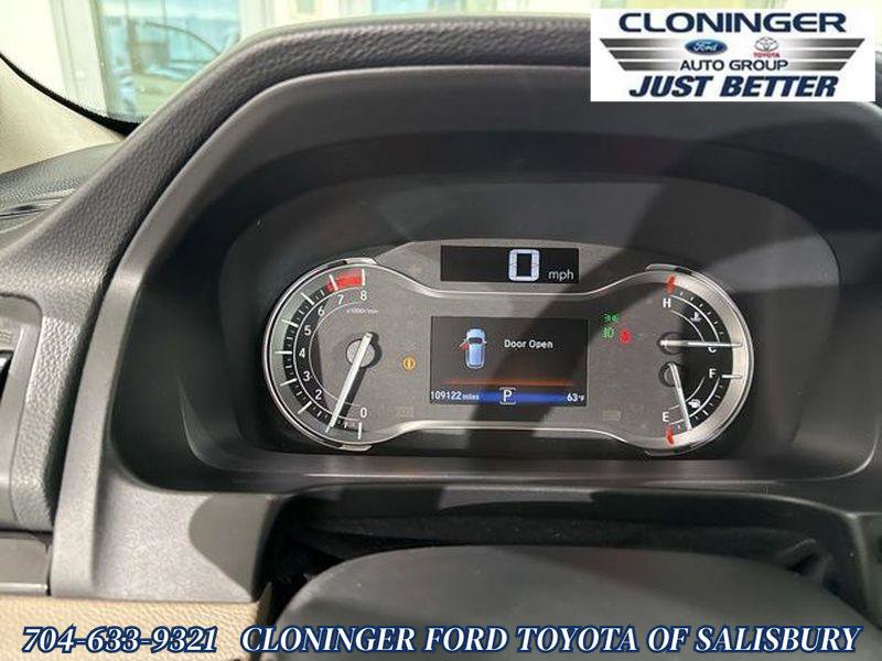 Used 2018 Honda Pilot Touring image 30