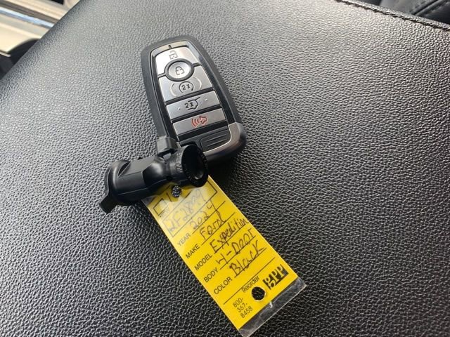 Used 2024 Ford Expedition XLT image 36