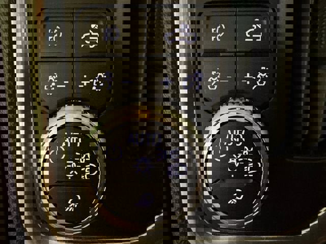 Used 2019 GMC Sierra 1500 SLT w/ SLT Premium Plus Package image 11