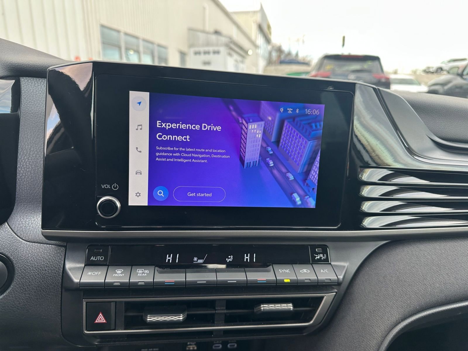 Used 2025 Toyota Camry LE image 21