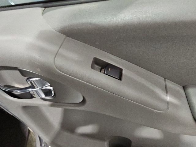 Used 2016 Nissan Frontier SV image 23
