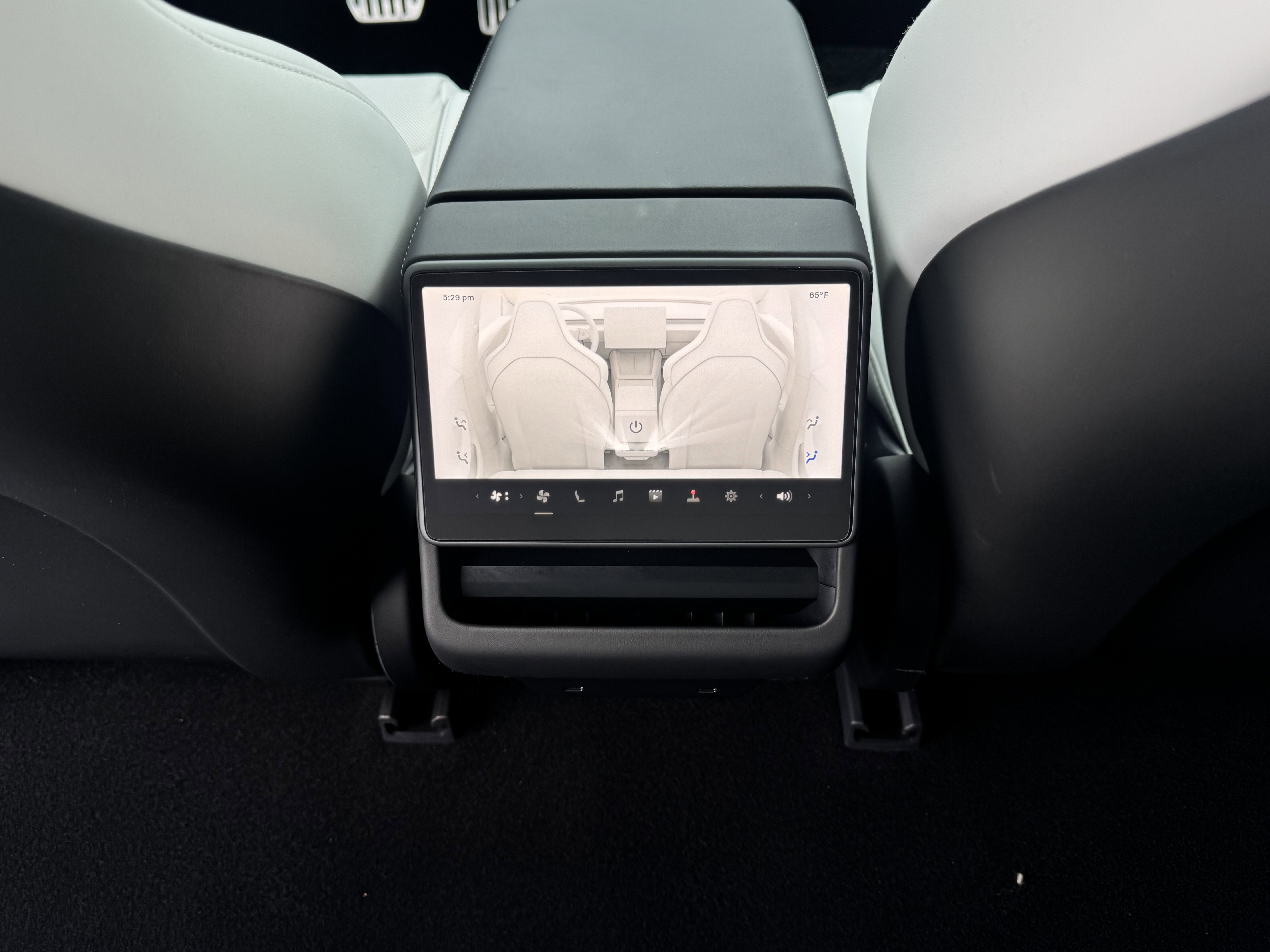 Used 2024 Tesla Model 3 Performance image 15