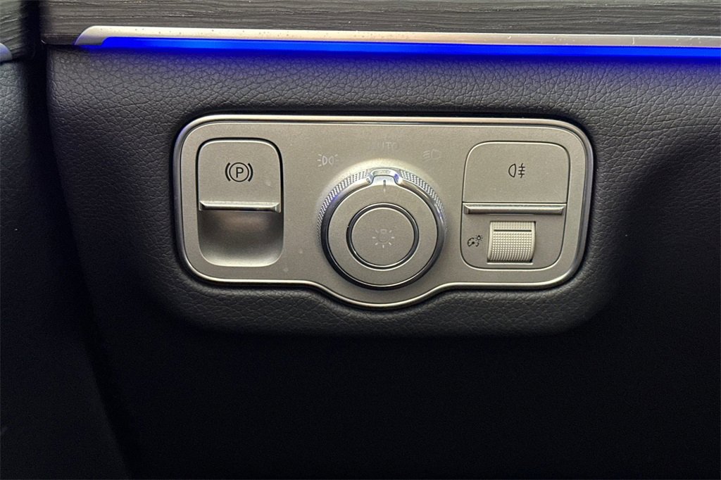 Certified 2026 Mercedes-Benz GLE 350 4MATIC image 31