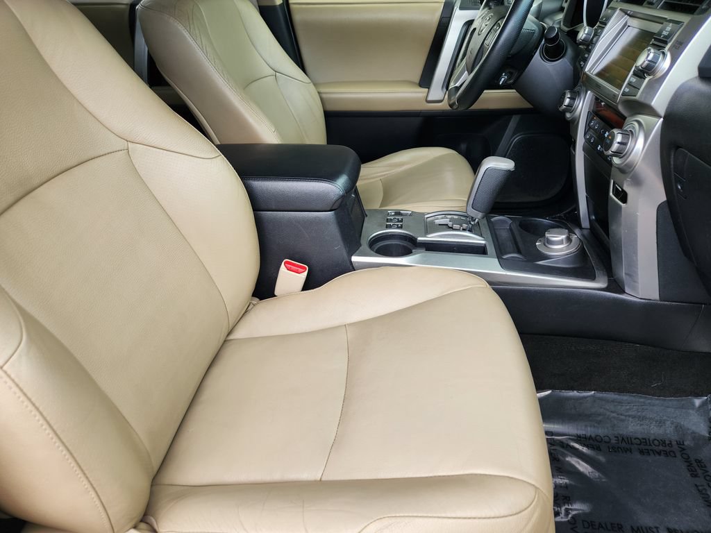 Used 2012 Toyota 4Runner Limited AWD/4WD image 5