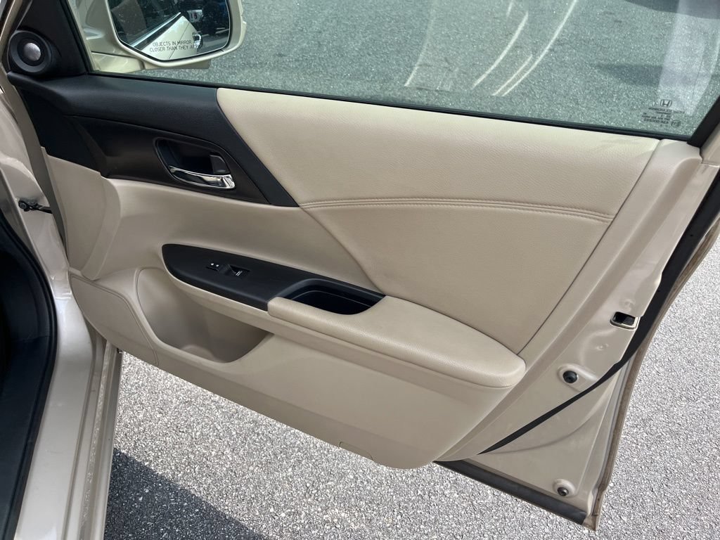 Used 2013 Honda Accord EX-L image 33