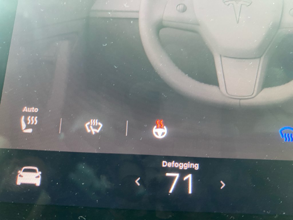 Used 2023 Tesla Model 3 Standard Range RWD image 18