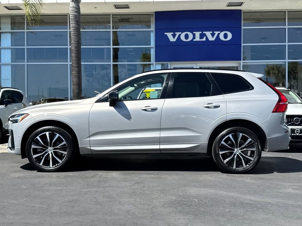 Certified 2023 Volvo XC60 B5 Ultimate AWD/4WD image 2