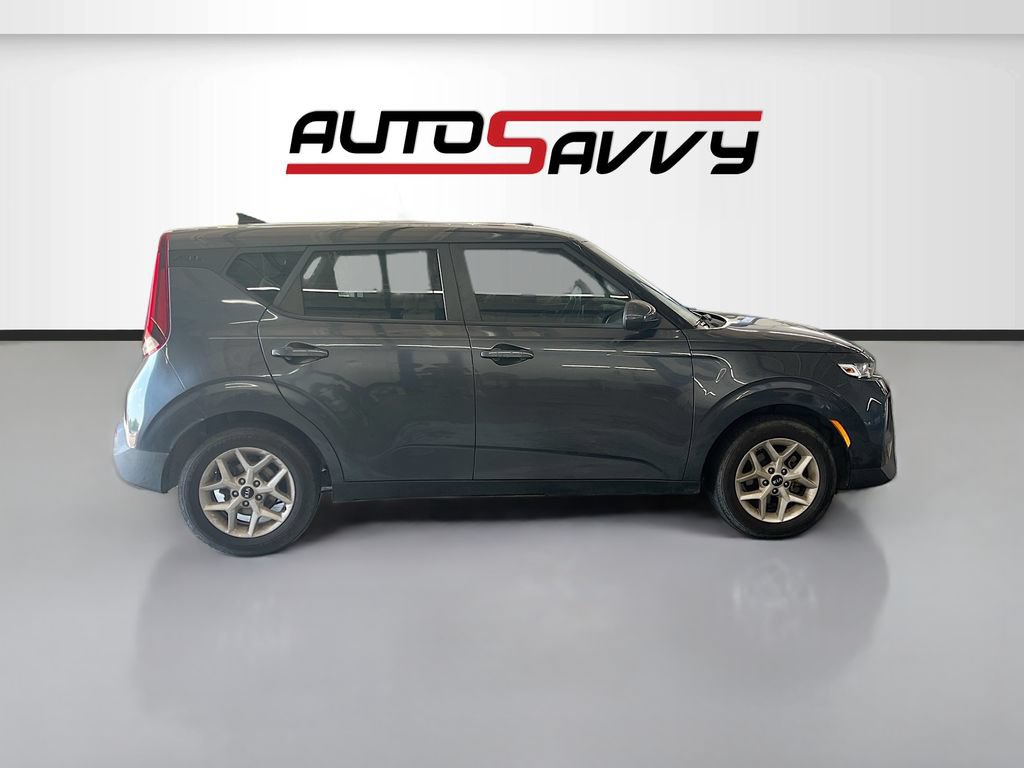 Used 2020 Kia Soul S FWD image 8
