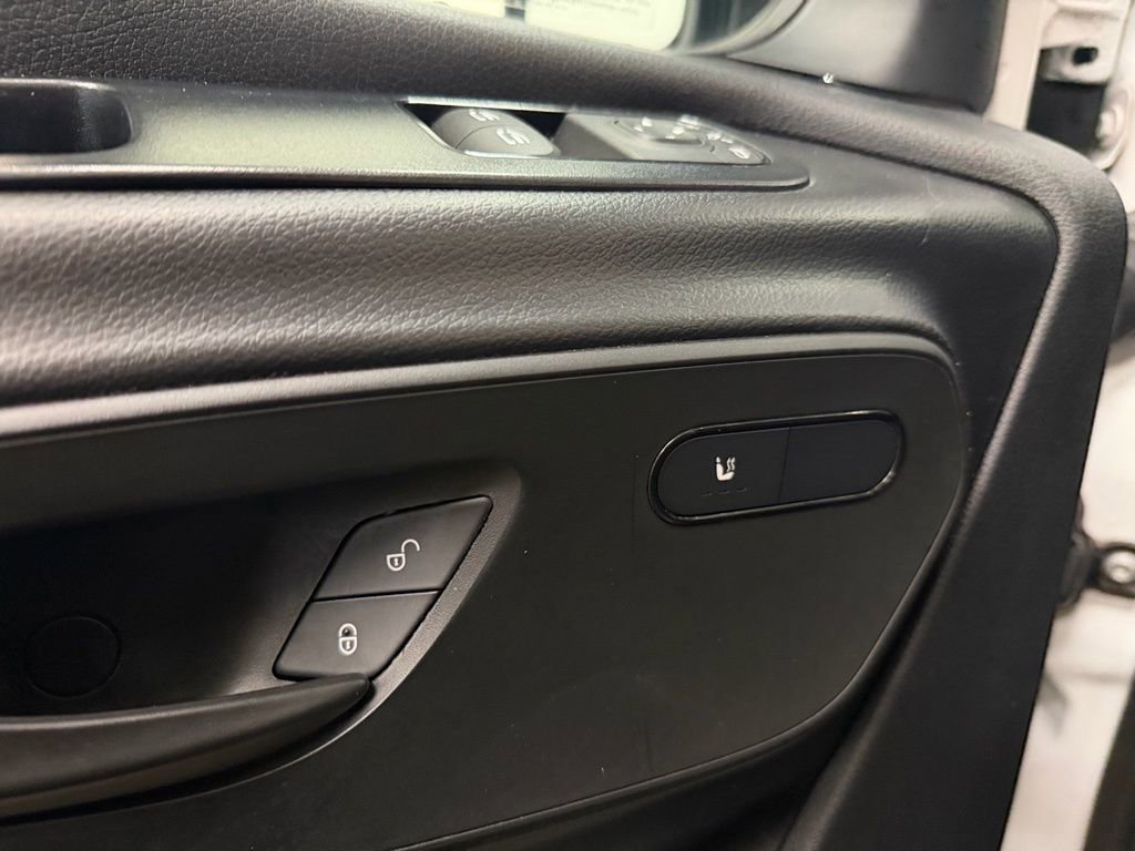 Used 2025 Mercedes-Benz Sprinter 2500 image 15