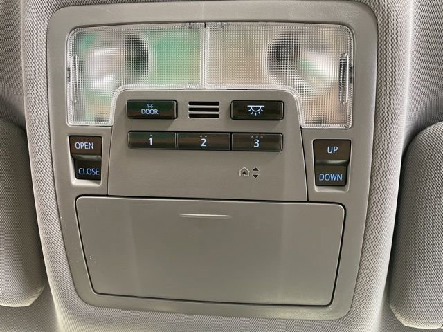 Used 2019 Toyota Highlander XLE image 18