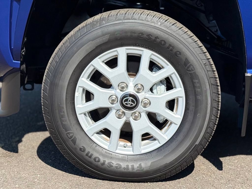 Certified 2024 Toyota Tacoma SR5 AWD/4WD image 9