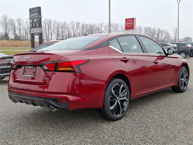 New 2025 Nissan Altima 2.5 SR image 7