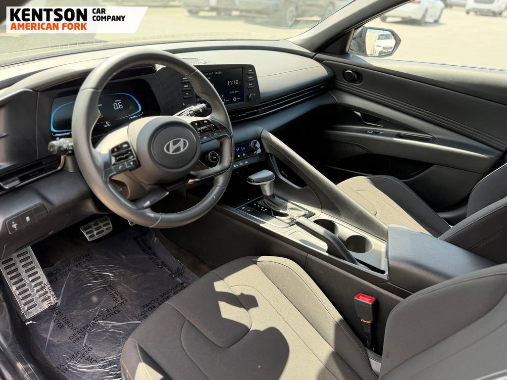 Used 2026 Hyundai Elantra Sport FWD image 27