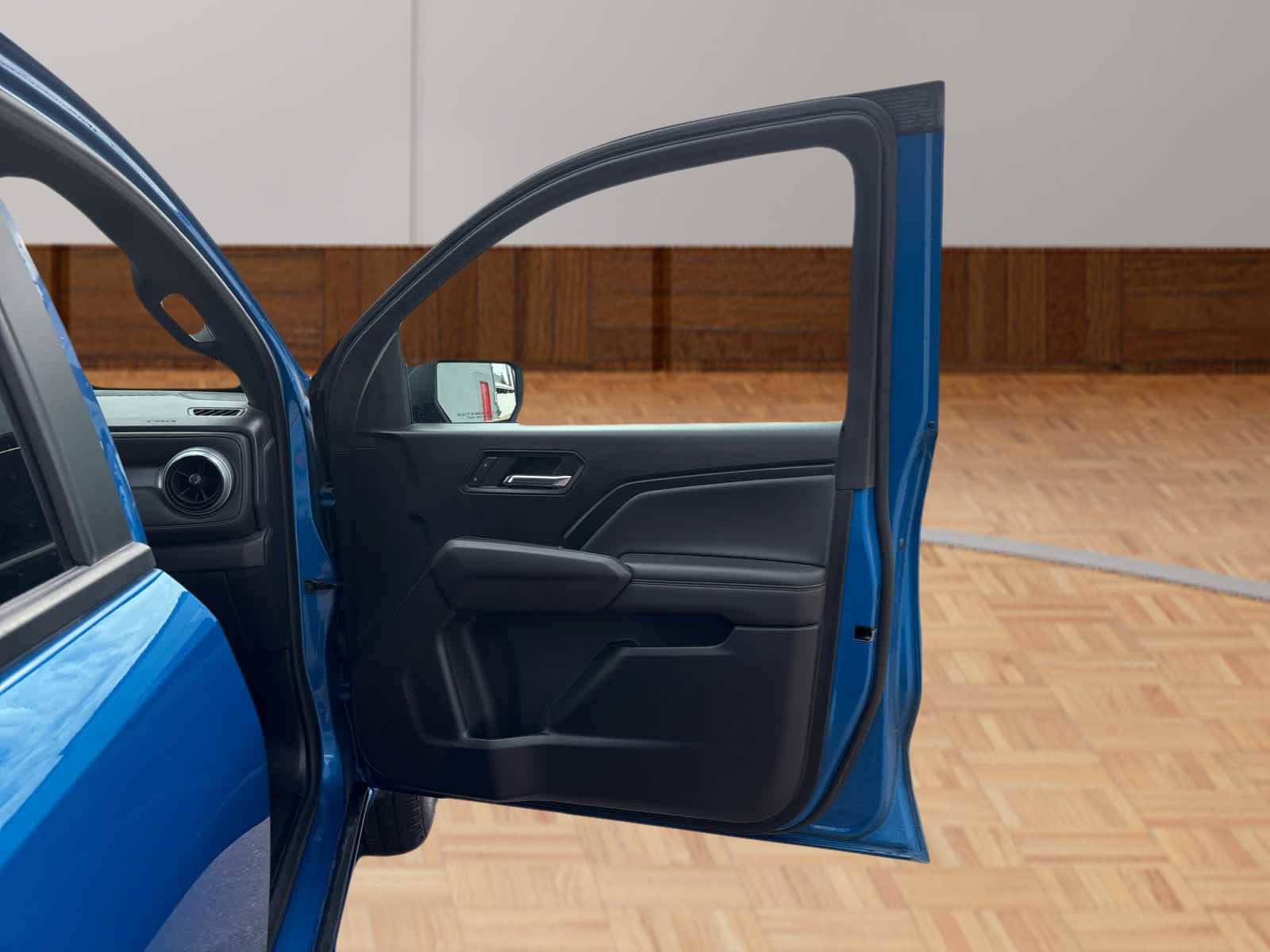 Used 2023 Chevrolet Colorado LT w/ LT Convenience Package II image 15