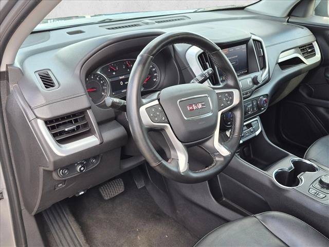 Used 2024 GMC Terrain SLT AWD/4WD image 7