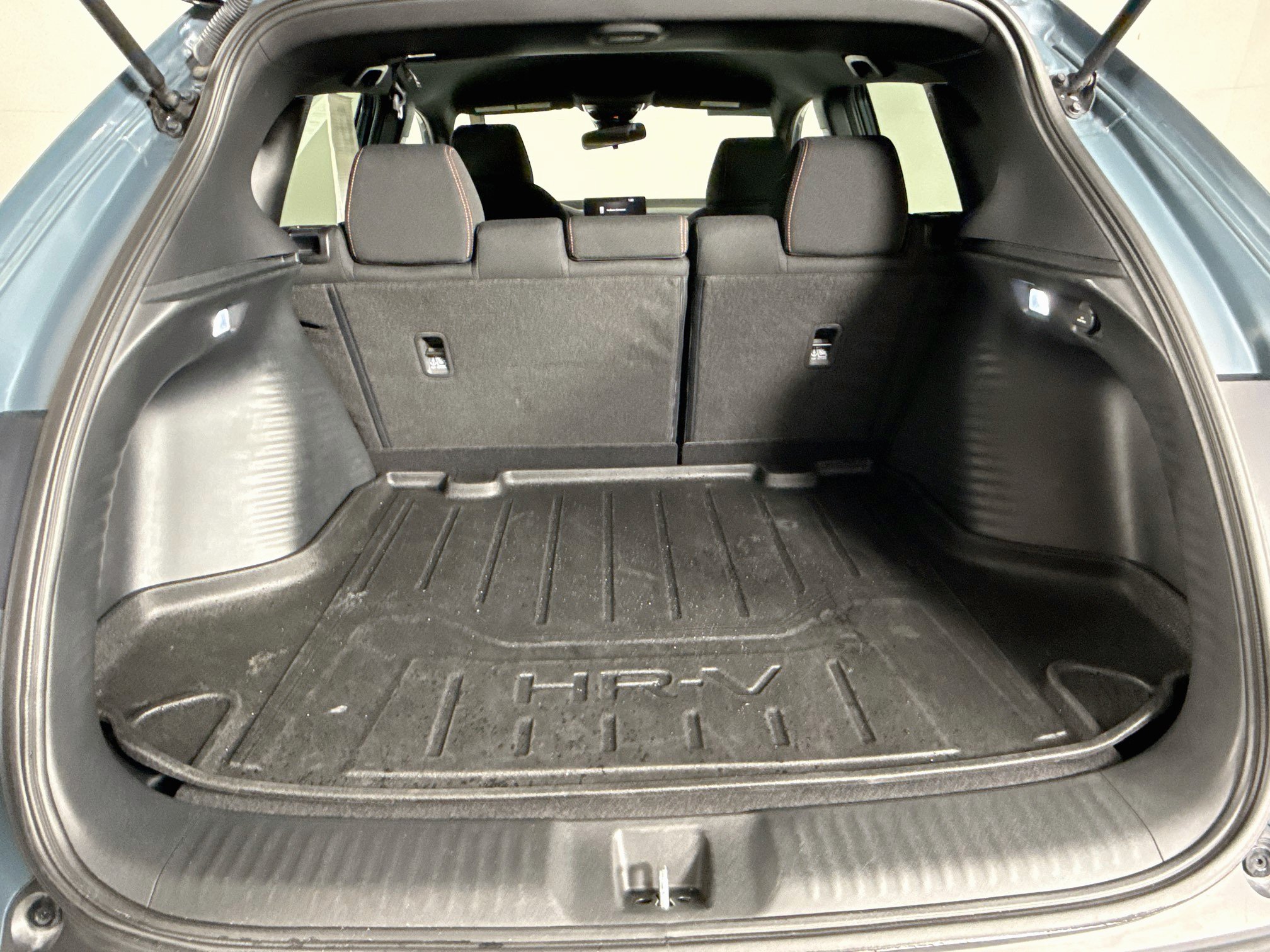 Certified 2025 Honda HR-V Sport image 32