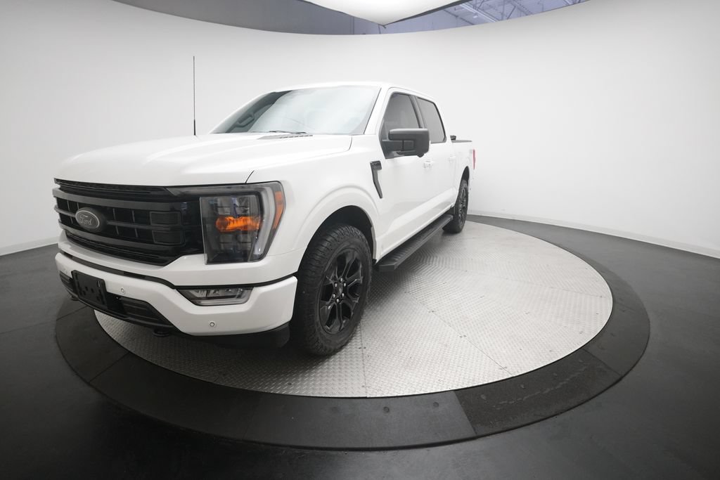 Used 2022 Ford F150 XLT w/ Equipment Group 302A High AWD/4WD image 3