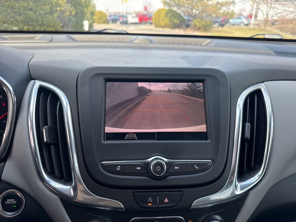 Used 2022 Chevrolet Equinox LS w/ LS Convenience Package image 19