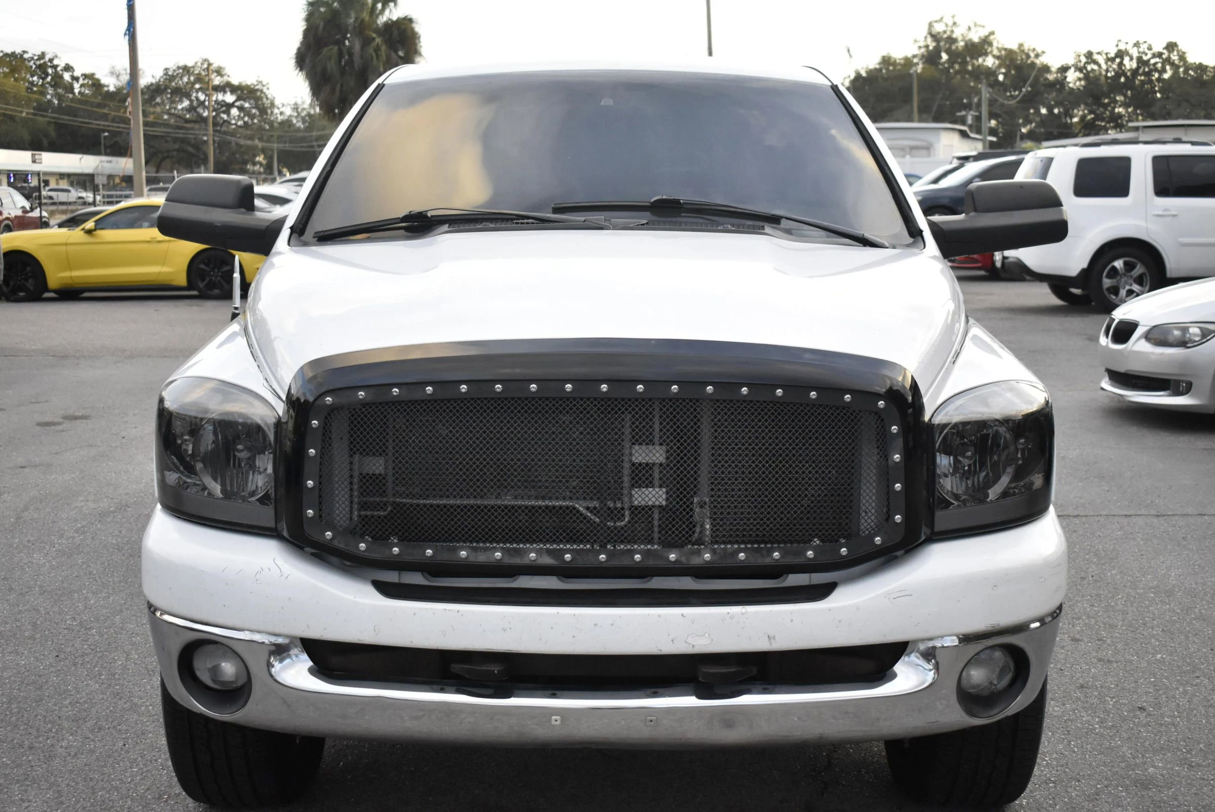 Used 2007 Dodge Ram 1500 Truck SLT image 2