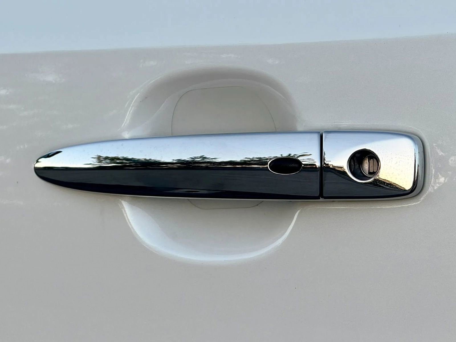 Used 2019 Nissan Leaf SV Plus w/ Protection Package FWD image 21