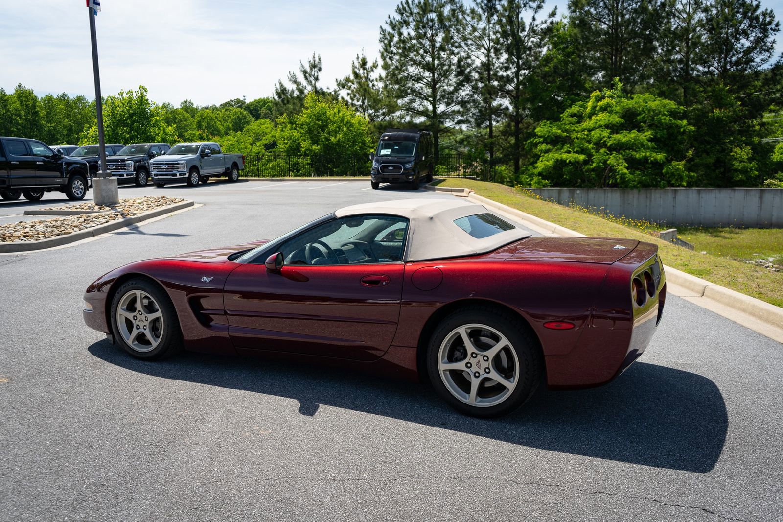 Used 2003 Chevrolet Corvette Convertible w/ Preferred Equipment Group1 RWD image 6