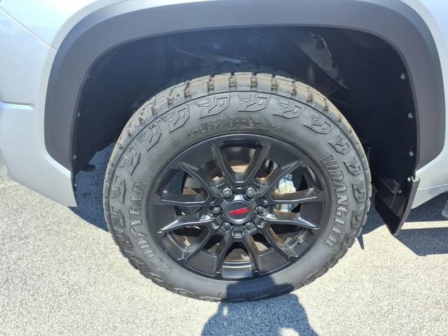 Used 2024 Toyota Tundra Limited w/ TRD Off-Road Package AWD/4WD image 9