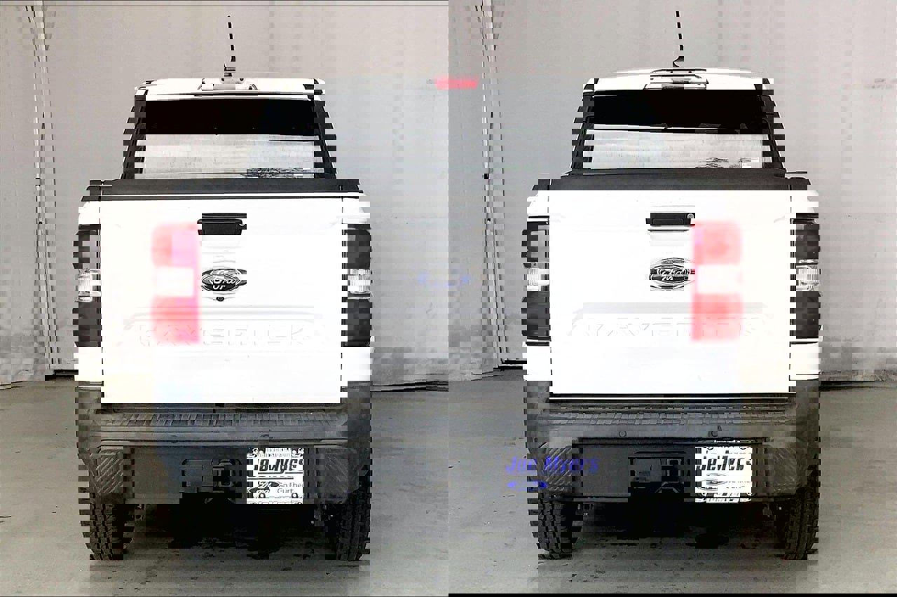 Used 2022 Ford Maverick XL image 4