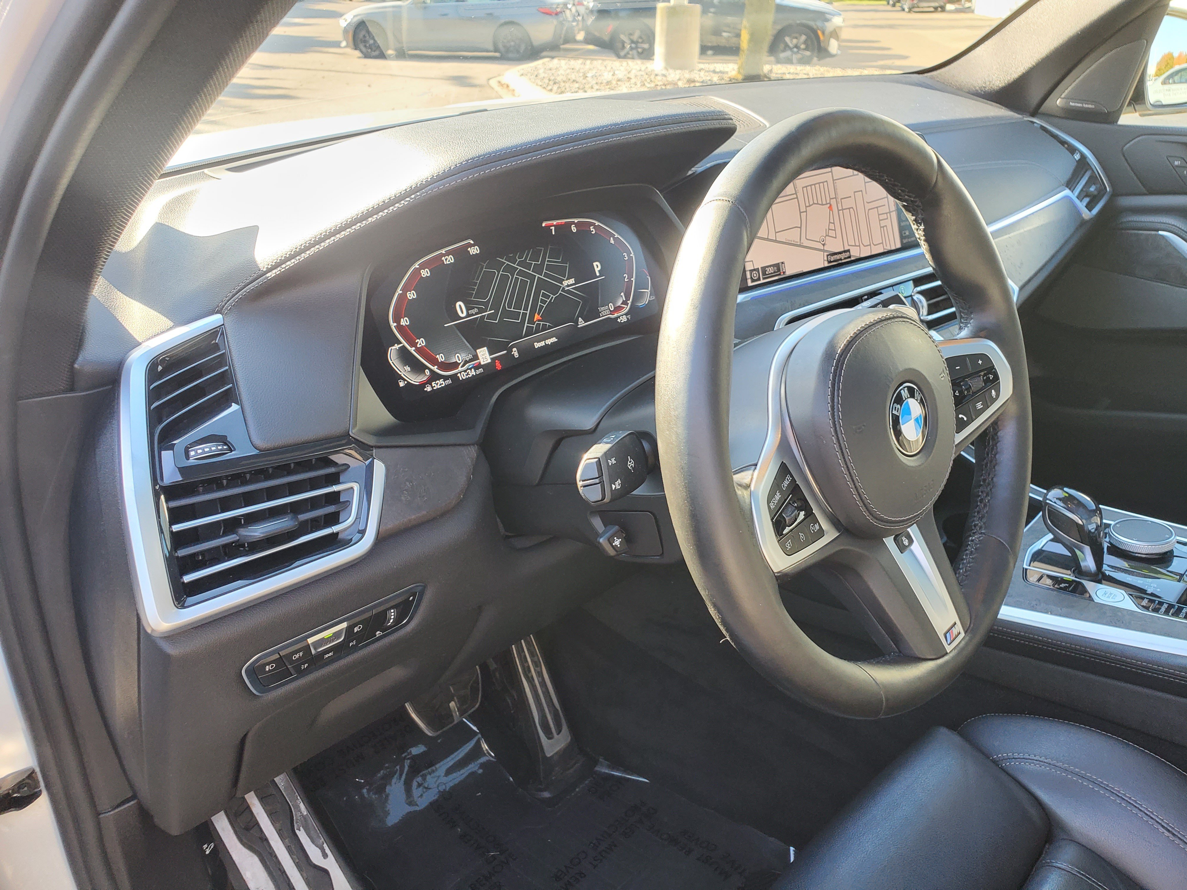 Used 2021 BMW X5 xDrive40i w/ M Sport Package AWD/4WD image 11
