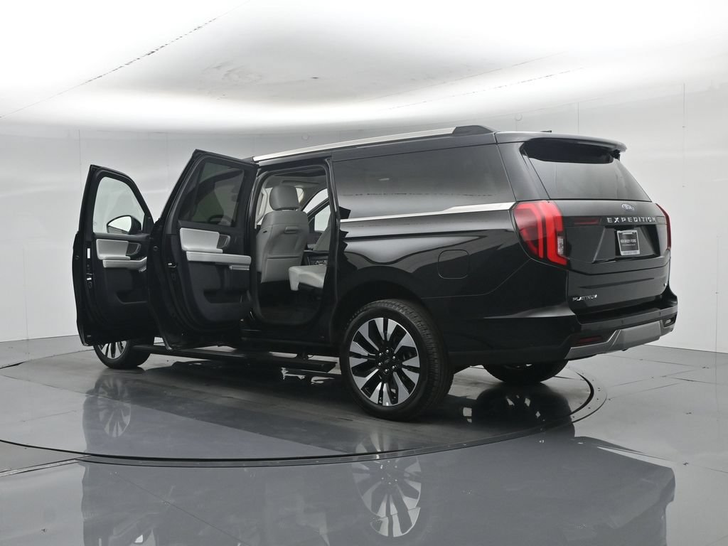 Certified 2025 Ford Expedition Max Platinum w/ Driver's Package AWD/4WD image 40
