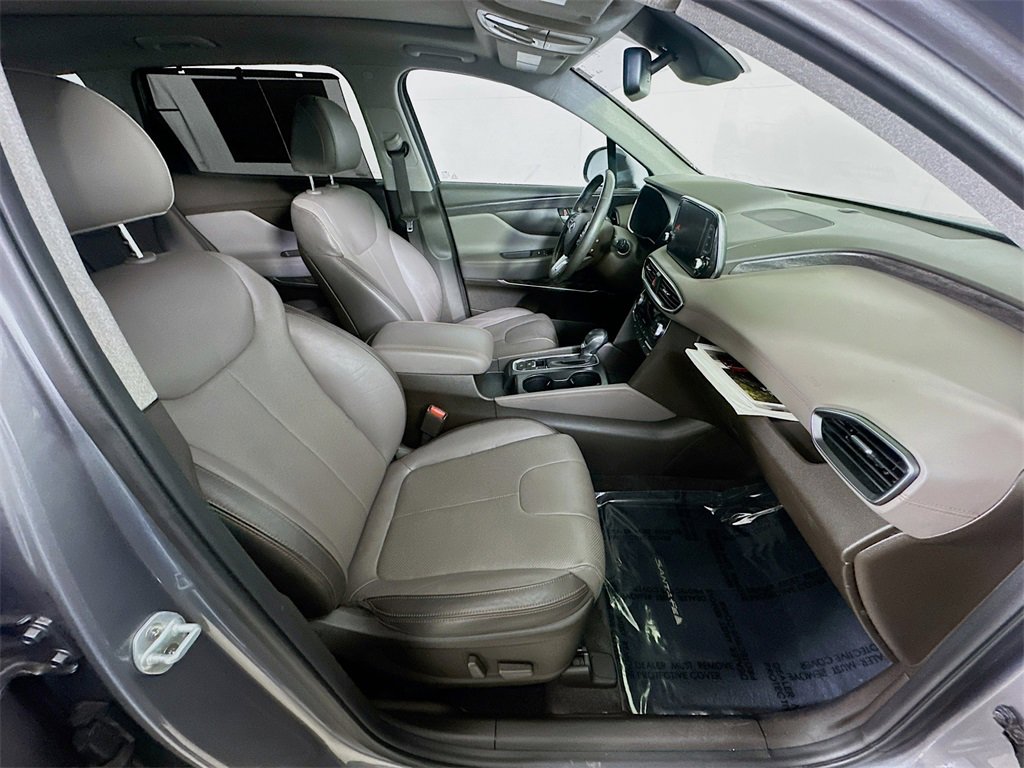 Used 2019 Hyundai Santa Fe FWD image 11