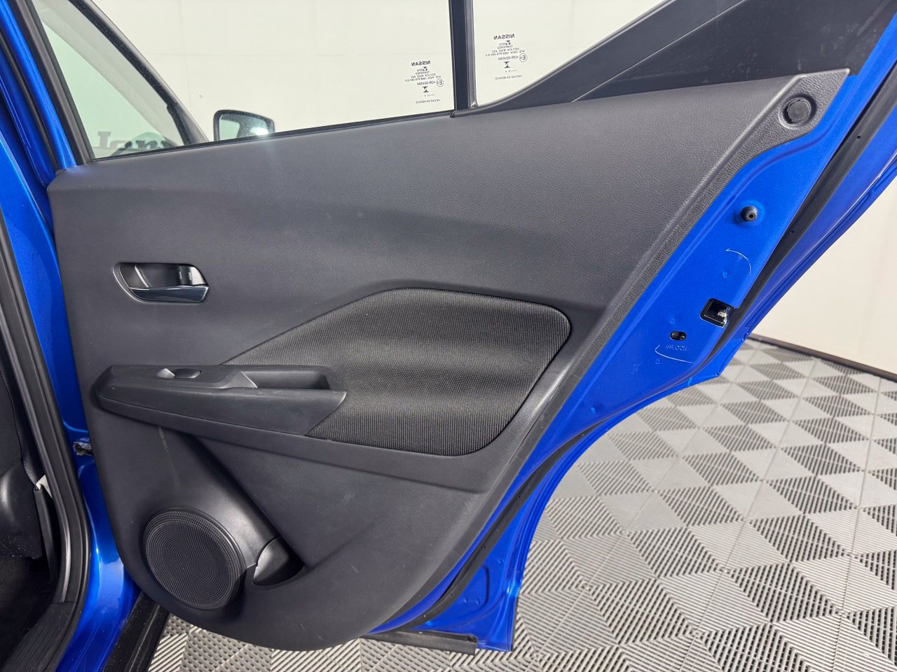 Used 2024 Nissan Kicks SV FWD image 31