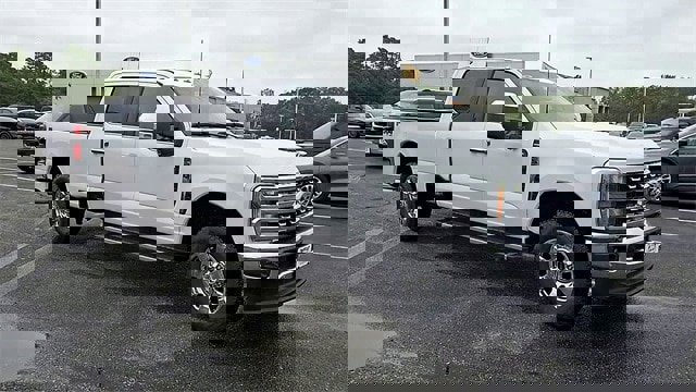 Certified 2023 Ford F250 Lariat w/ Tow Technology Package image 2