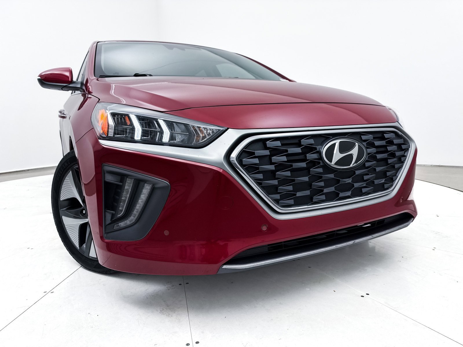 Used 2021 Hyundai Ioniq Limited image 9