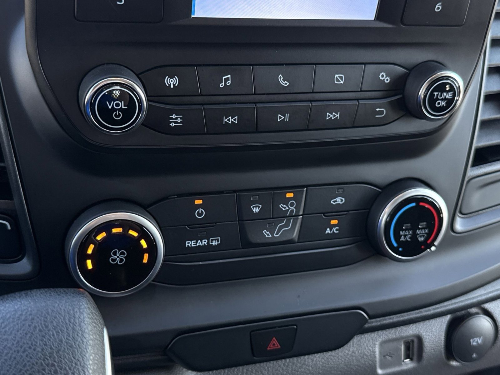 Used 2024 Ford Transit 250 Low Roof w/ Exterior Upgrade Package image 19