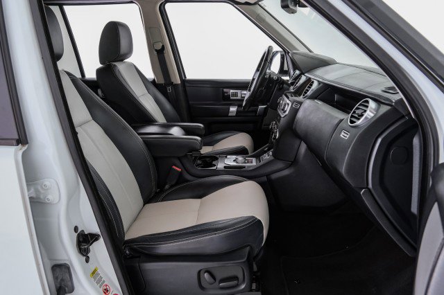 Used 2015 Land Rover LR4 HSE LUX image 35