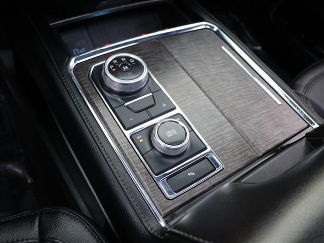 Used 2021 Ford Expedition Limited image 24