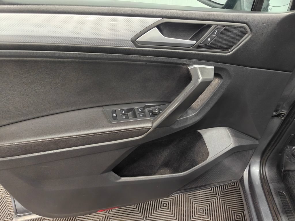 Used 2022 Volkswagen Tiguan S AWD/4WD image 39