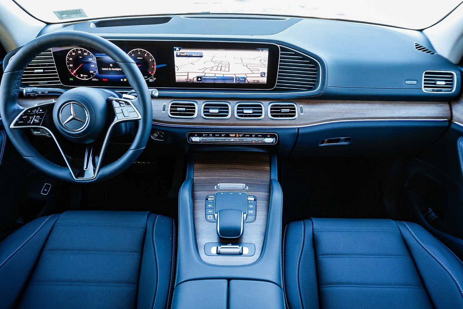 New 2026 Mercedes-Benz GLS 450 4MATIC image 10