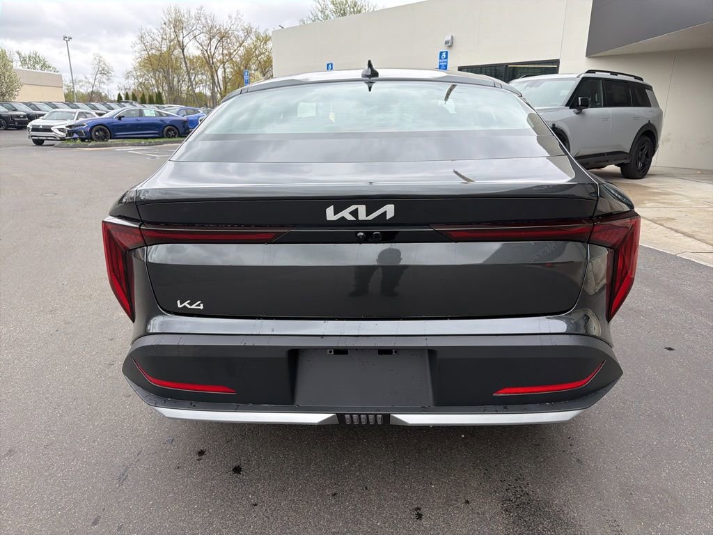 New 2026 Kia K4 LXS FWD image 8