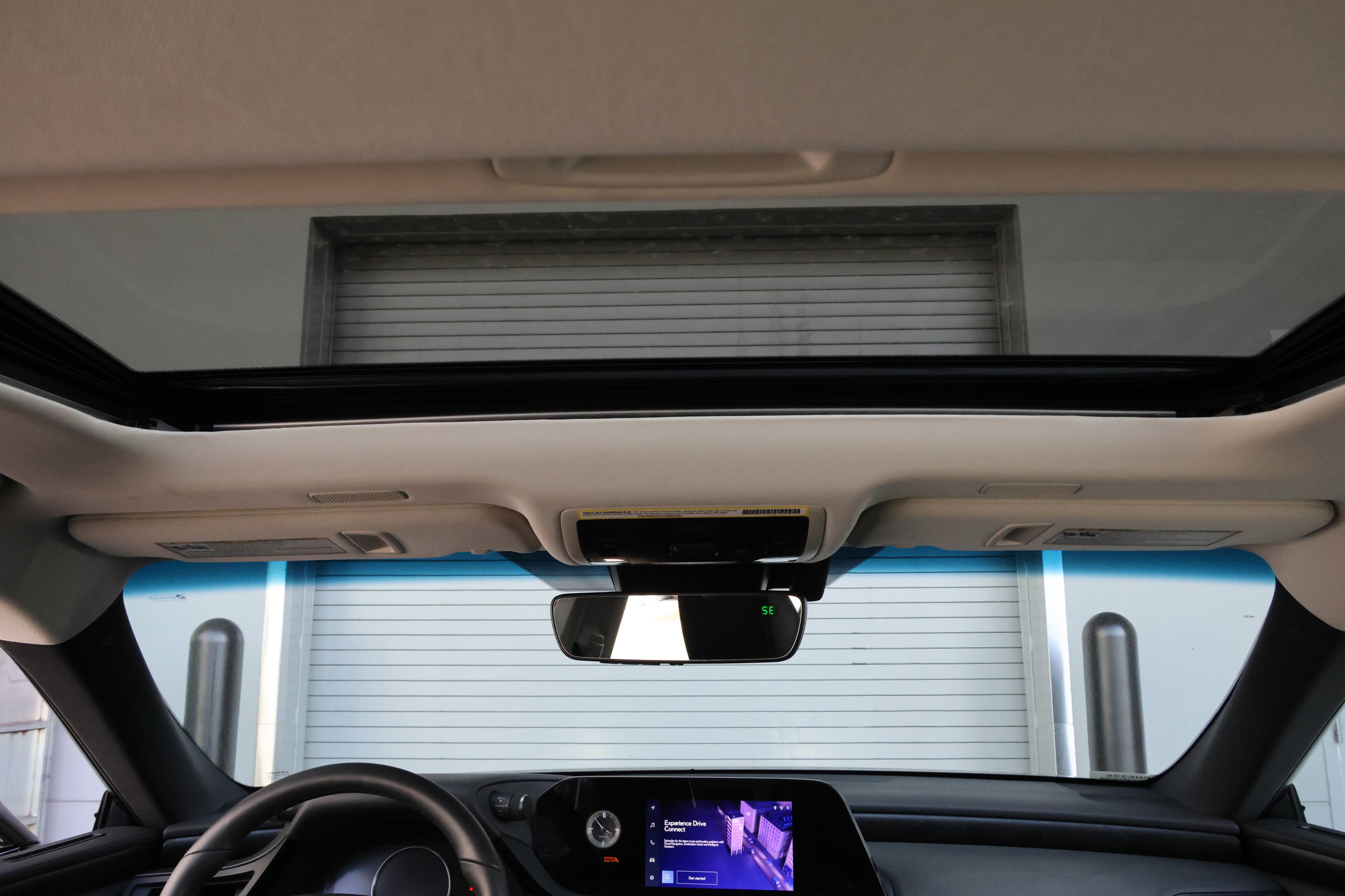 Used 2024 Lexus ES 350 350 w/ Premium Package image 31