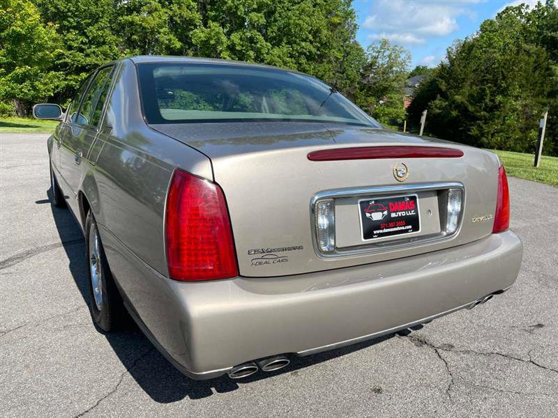 Used 2003 Cadillac De Ville w/ Comfort & Convenience Package FWD image 57