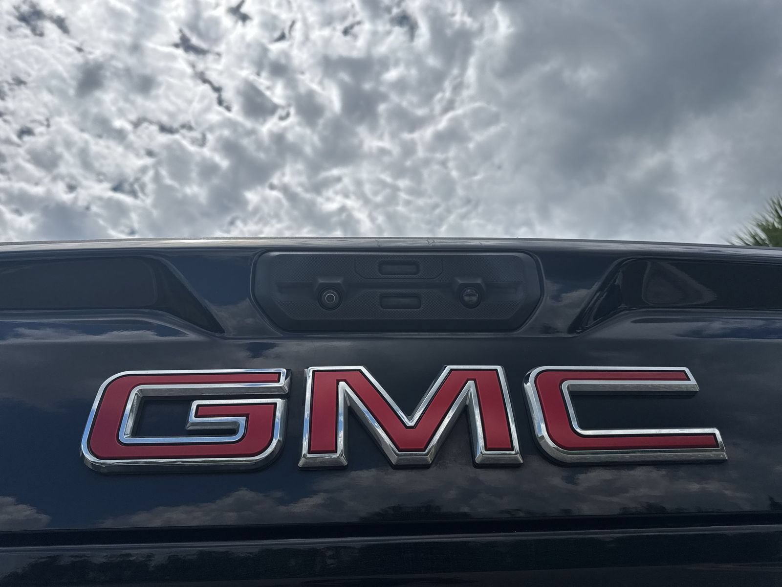 Used 2021 GMC Sierra 2500 Denali w/ Denali Ultimate Package AWD/4WD image 12