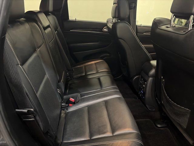 Used 2016 Jeep Grand Cherokee Overland image 32